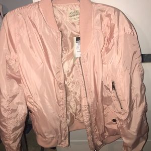 Peach bomber
